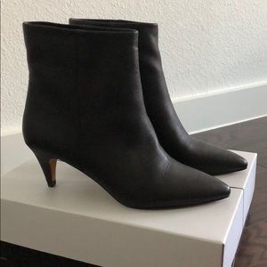 Dolce Vita Dee Booties